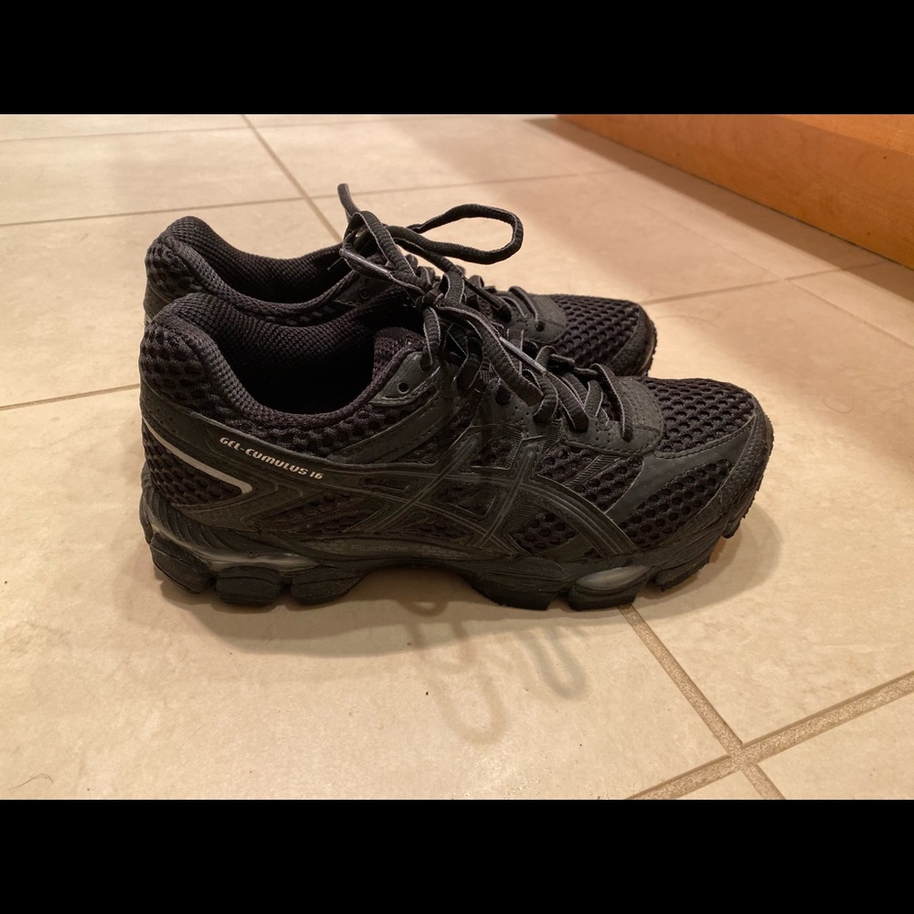 ASICS Gel-Cumulus 16